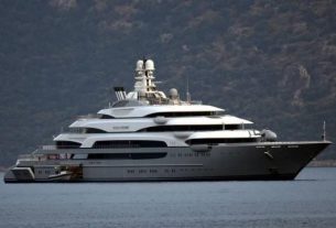 O mega iate de 140 metros do empresário russo Victor Rashnikov, chamado “Ocean Victory”, é visto no distrito de Bodrum, em Mugla, Turquia. (Foto: Bloomberg /Anadolu Agency )